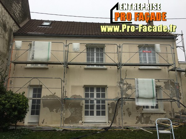 Chantier de Rénovation façade sur Mareil en France 95850 Avant